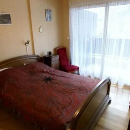 Apartment T2 Calme Avec Terrasse A - Fr-1-165a-99